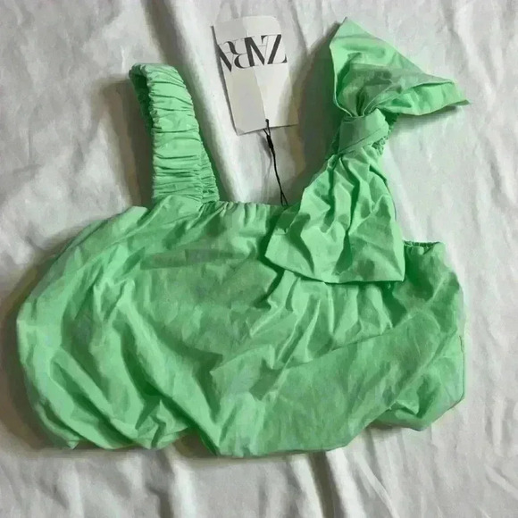 Zara Other - Zara Girls Crop Top Size 7 Green